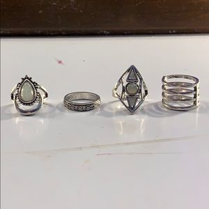 Hot Topic Ring Set